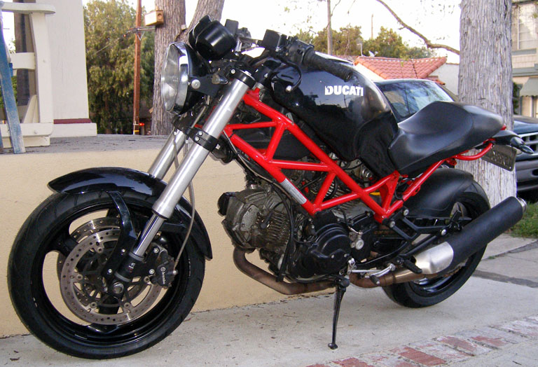 2007 Ducati 695